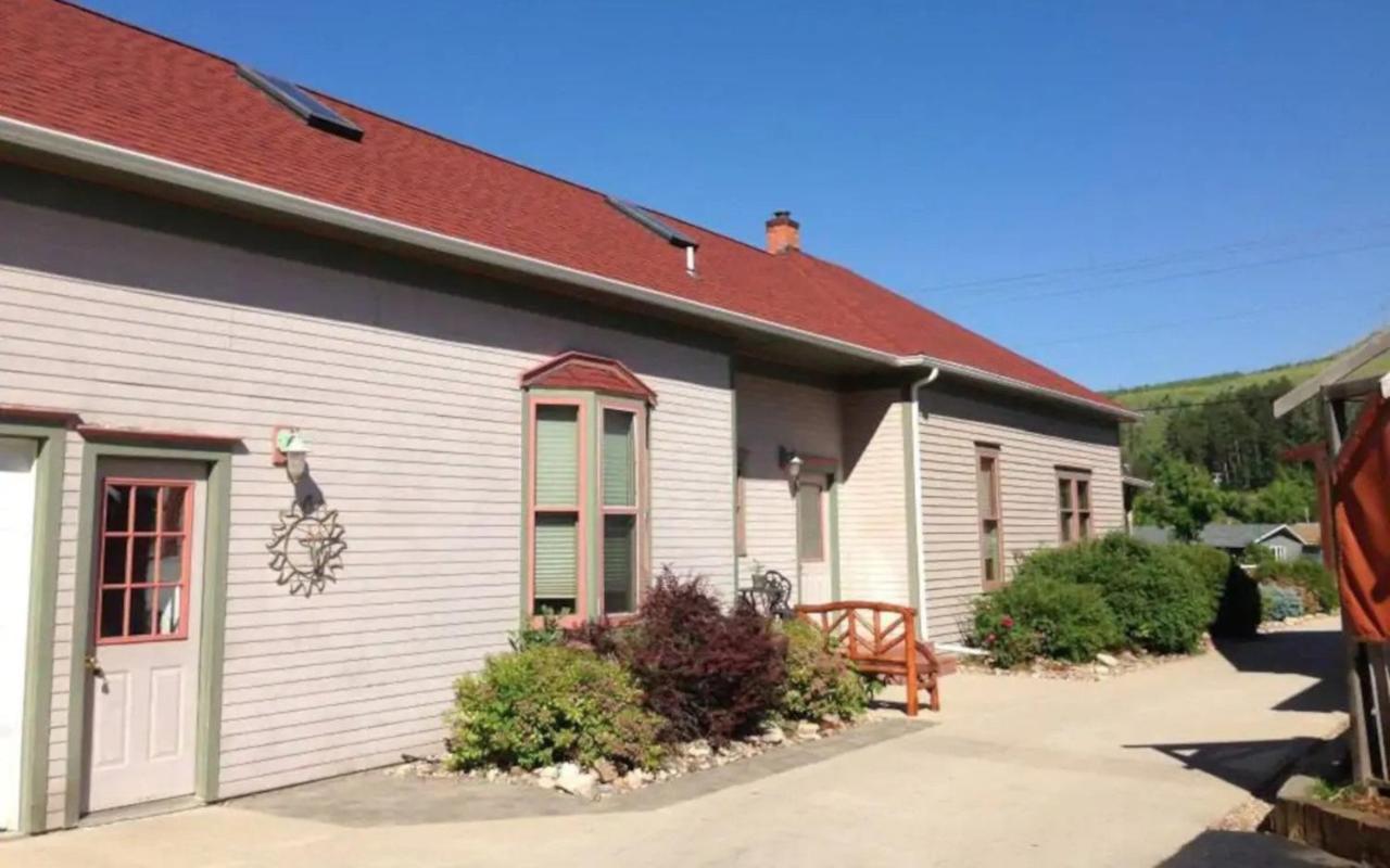 First Deadwood Cottages Extérieur photo